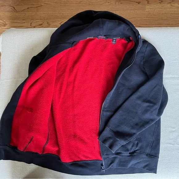 Scotch & Soda Black hoodie with red interior - Picture 5 of 5